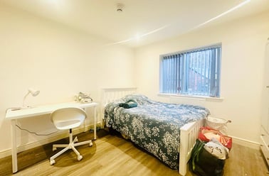 Derby Road, Lenton, Nottingham - Image 2